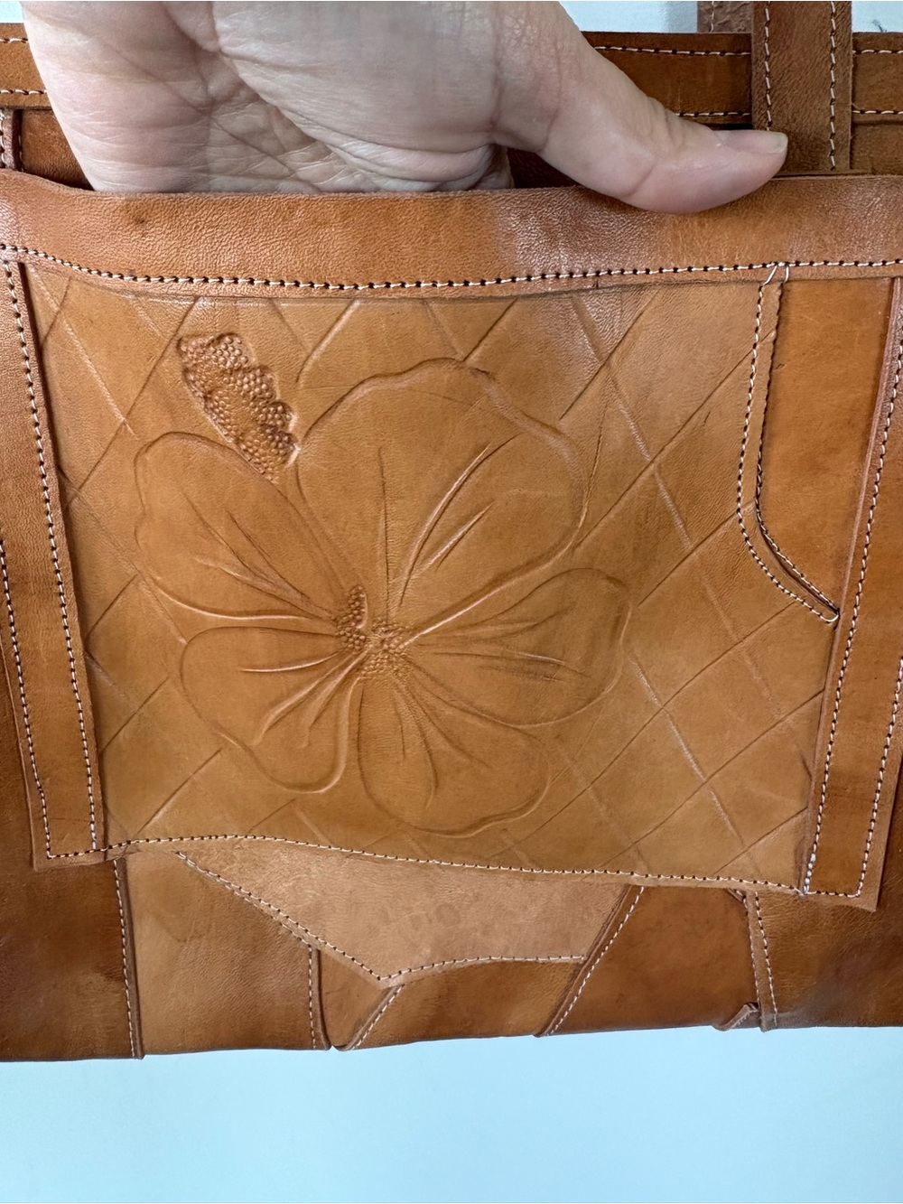 Handmade 100% Leather Floral Tooled Tote Bag | Artisan Boho Shoulder Bag | Large - Picture 4 of 11